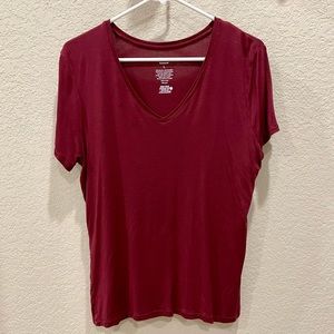 Nine West Essential v-neck Tee, Burgundy/Maroon, size Large